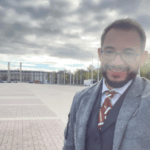 Harold McMillan vor dem Berliner Olympiastadion